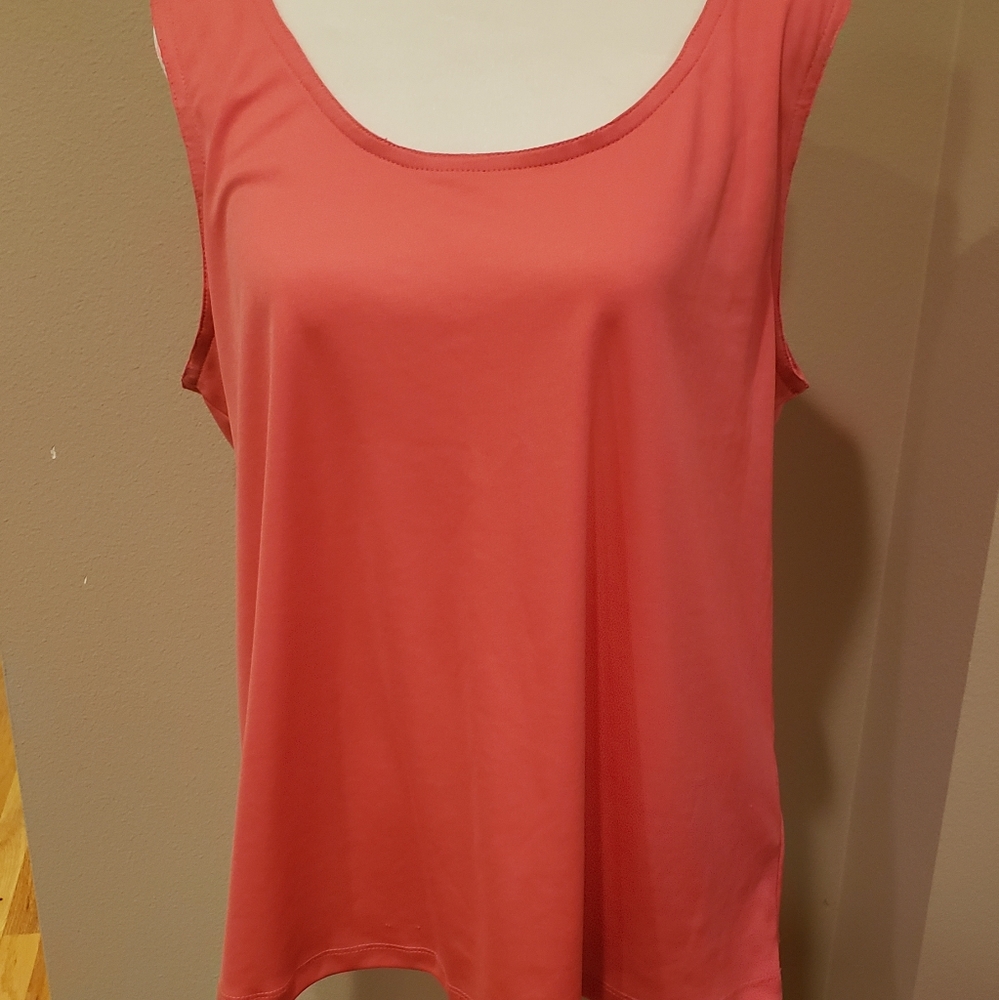 Basic peach tank relaxed fit